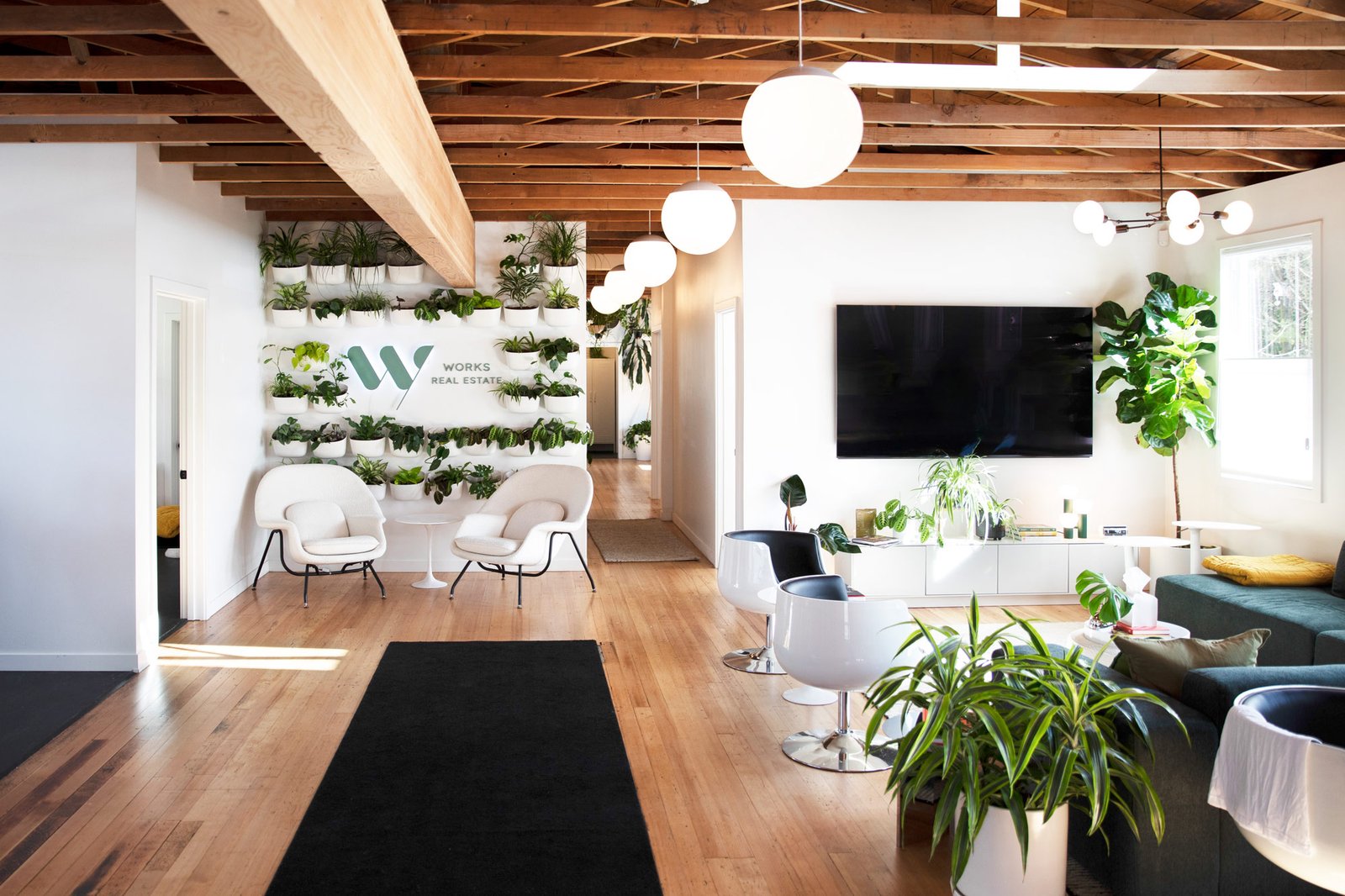 Luxury Hotel Room Decor, Hotel Lifestyle Goods, Iconic Hotel Lighting & Hotel Homeware Products